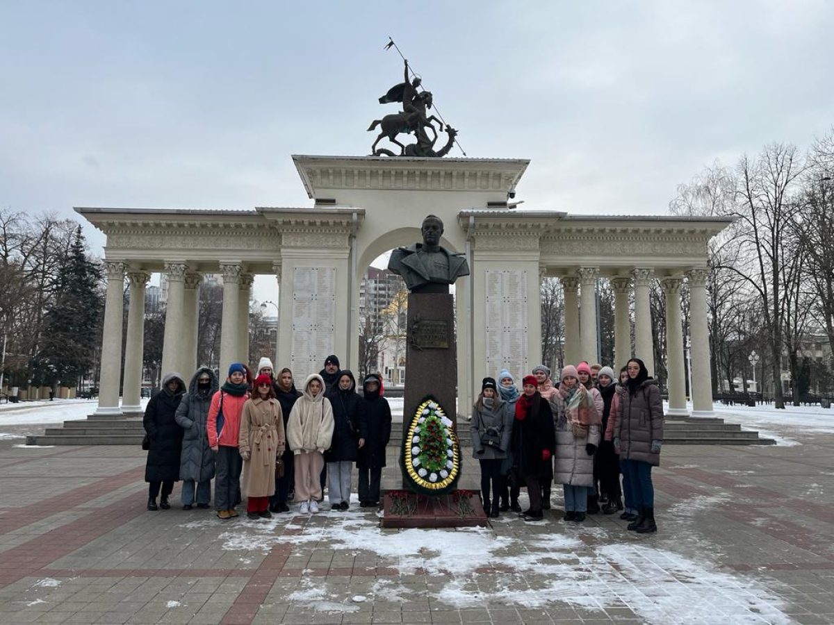 Краснодар историческая столица кубани и краевой. День освобождения Краснодара. 80 Лет со дня освобождения Краснодара. Краснодар от немецко фашистских захватчиков. 80 Лет со дня освобождения Краснодара от немецко-фашистских.